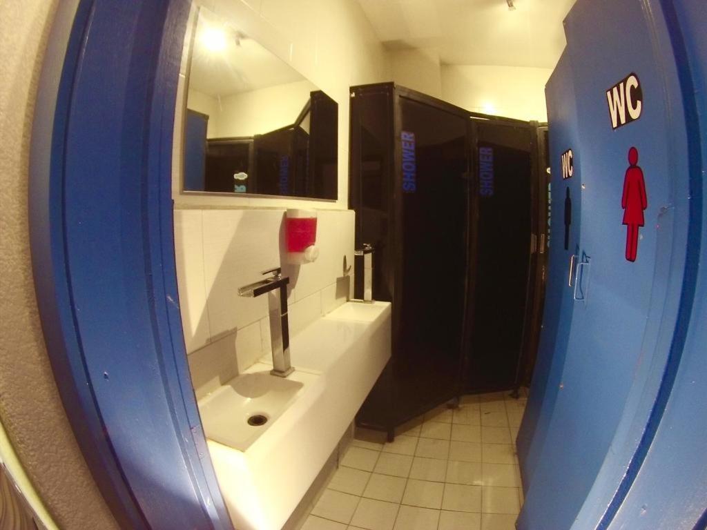Roomies Hostel Roma Мехіко Екстер'єр фото
